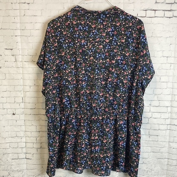 City Chic CCX NWT Meadow Floral Print Blouse Top XXL Dainty Feminine Romantic - Picture 12 of 16